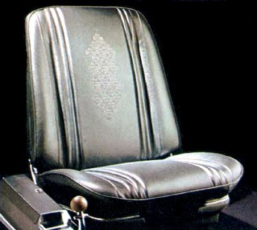toro1968bucketseatconsole.jpg