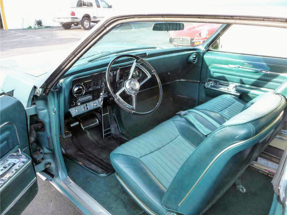 66 Interior_Web~3.jpg